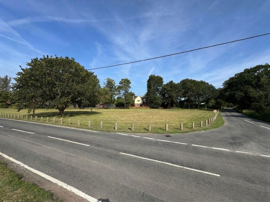Malting Green Rd and The Folley